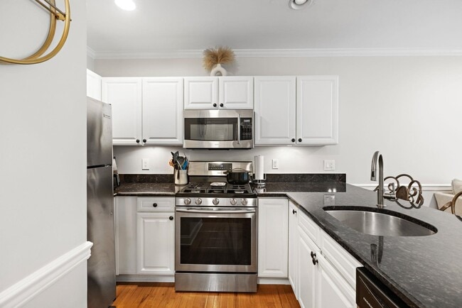 Photo - 501 9th St Unit 404