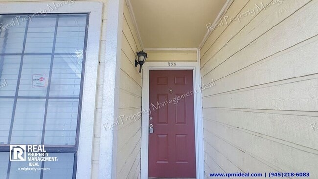 Building Photo - 9601 Forest Ln