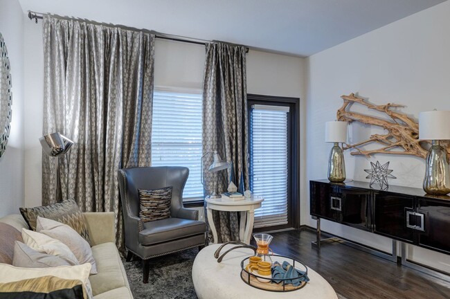 Photo - The Flats at Westover Hills