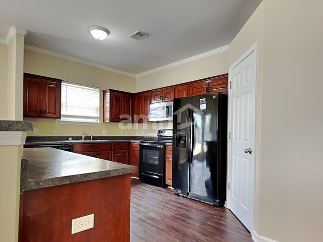 Photo - 103 Lake House Rd