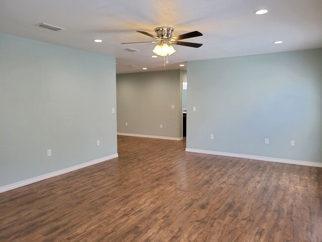 Photo - rf2616 Unit A