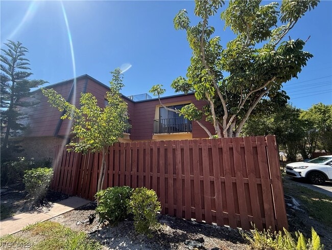 Photo - 1520 Park Meadows Dr