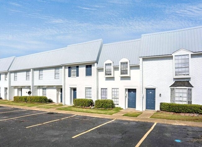 Photo - 4809 Park Towne Way Unidad 176 Rental