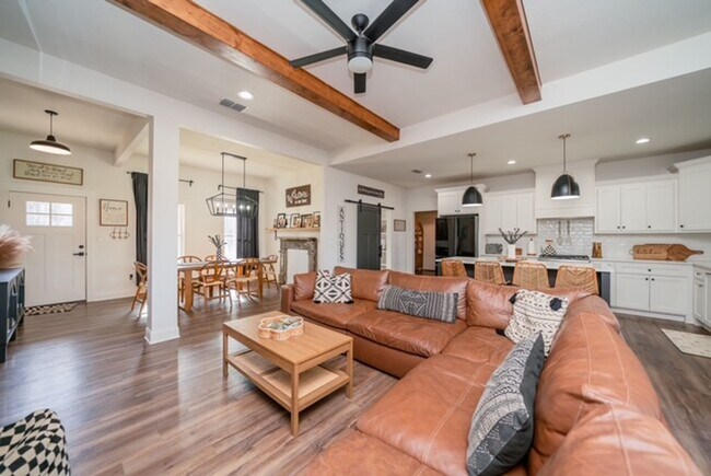 Photo - STUNNING modern farmhouse built in 2022 on 1 acre just outside the city limits of Tyler!