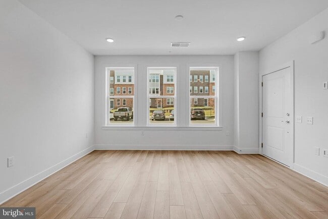 Photo - 19826 Lavender Dust Sq