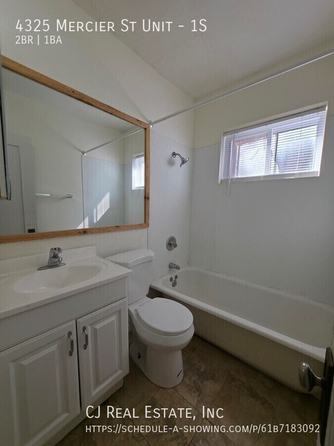 Photo - 4325 Mercier St