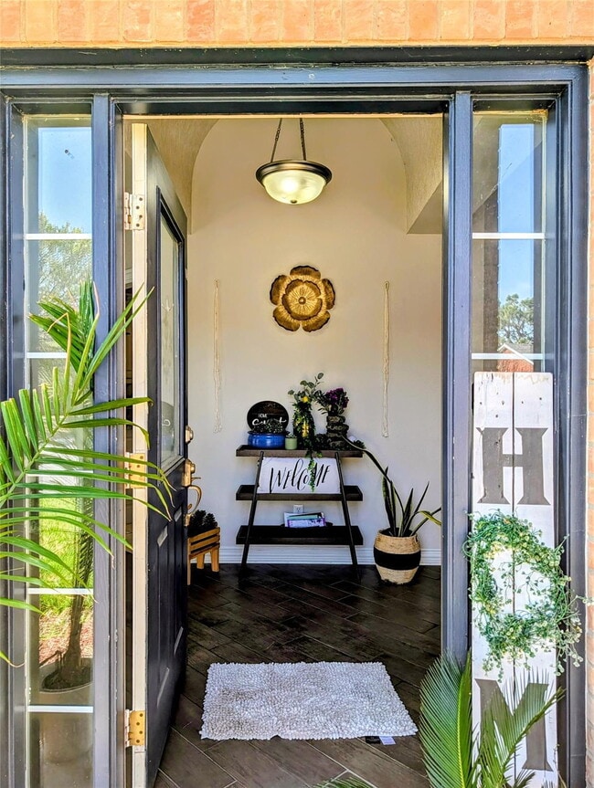 Photo - Exceptional Home in Arlington – Great Layout & Prime Location