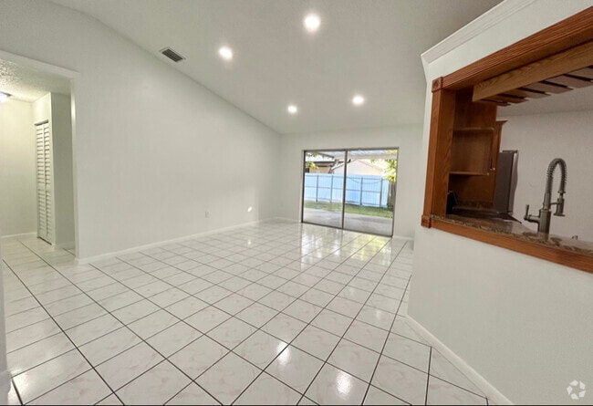 Building Photo - 19662 NW 62nd Ct Rental