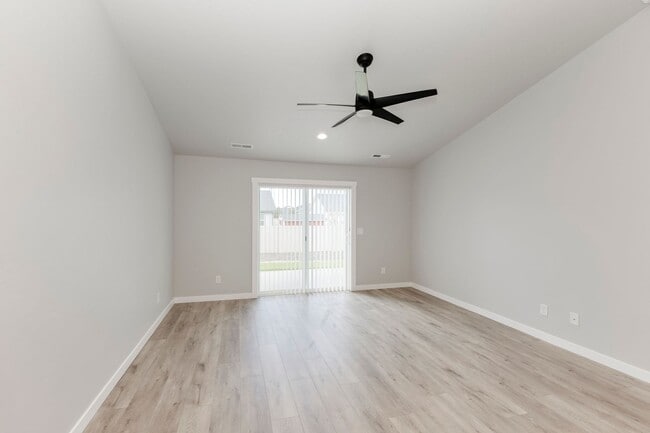 Photo - Charming Attached Townhome in Nampa at an Incredible Price!