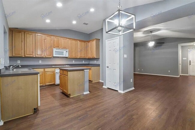 Photo - 7808 Salton Ln