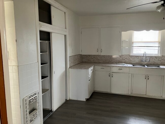 Photo - 600 Alexander Unit 600