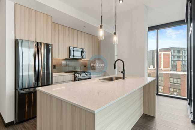 Photo - 1350 W Randolph St Unidad 1113