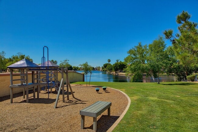 Serena Shores Apartments