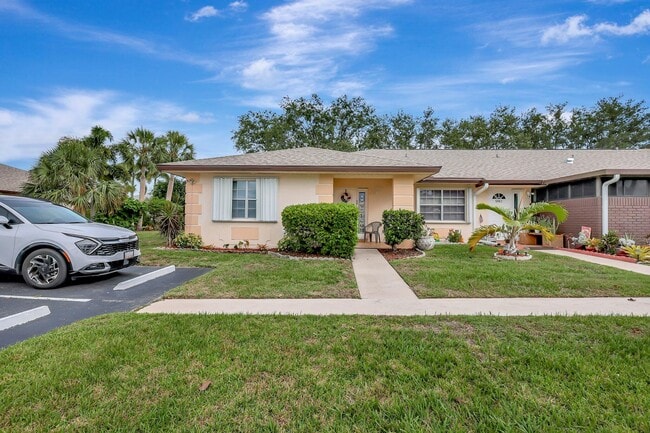 Photo - 5840 Summerfield Ct Condo