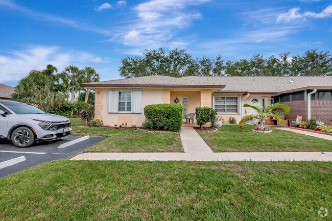 Building Photo - 5840 Summerfield Ct Rental