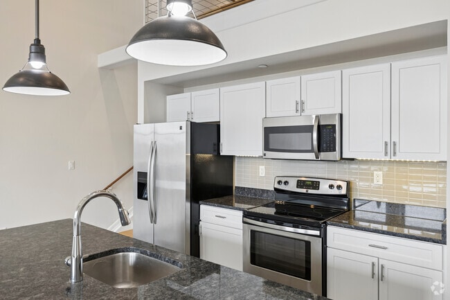 1BR, 1BA - 1,424SF - Kitchen