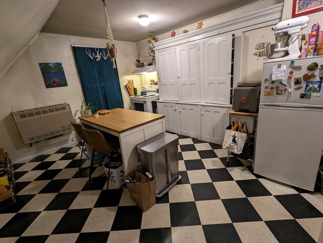 Building Photo - 75 Prospect St Unit 75-6