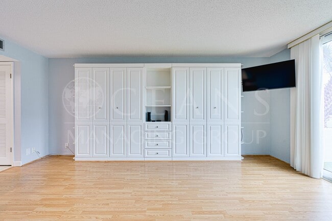 Photo - Charming Beachside 1-Bedroom Condo – Available Now Unidad 105