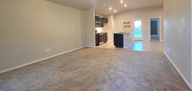 Photo - 7504 100th St