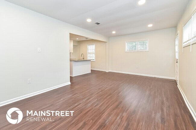 Photo - 4327 Leatherwood Ave