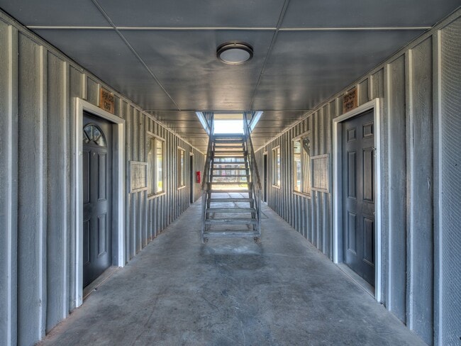 Photo - The Vue at Oak Creek