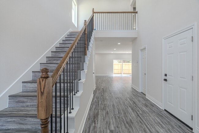 6814 Champion Ln