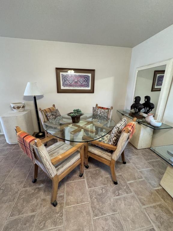 Photo - 6615 Nielsen Way