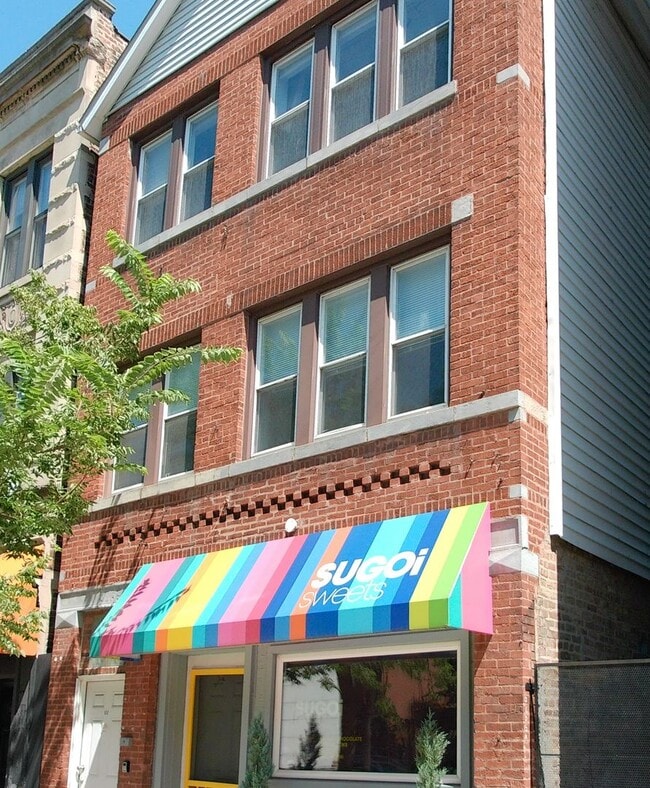 Building Photo - 937 N Ashland Ave Unit 937 N Ashland Ave -  2 Rental