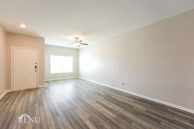 Photo - 3030 Jackson Smt