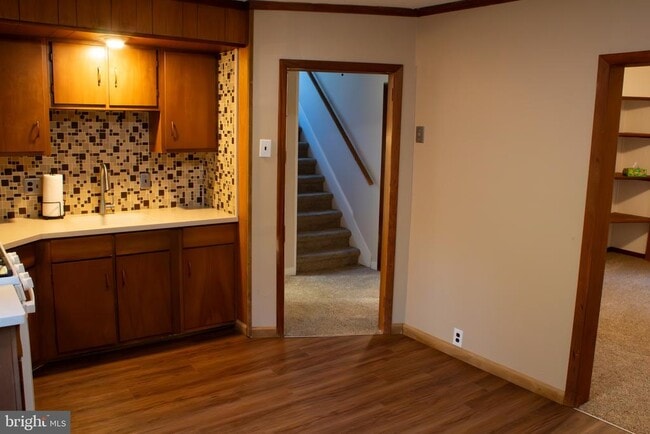 Photo - 23 N York Rd Unit 21