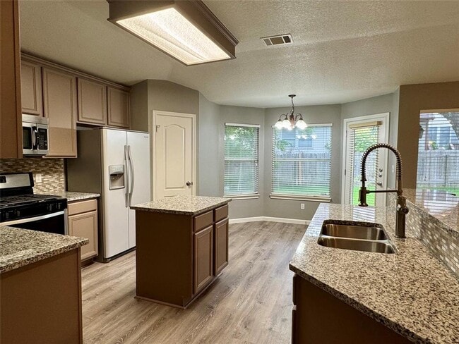 Photo - 9104 Heiden Lane
