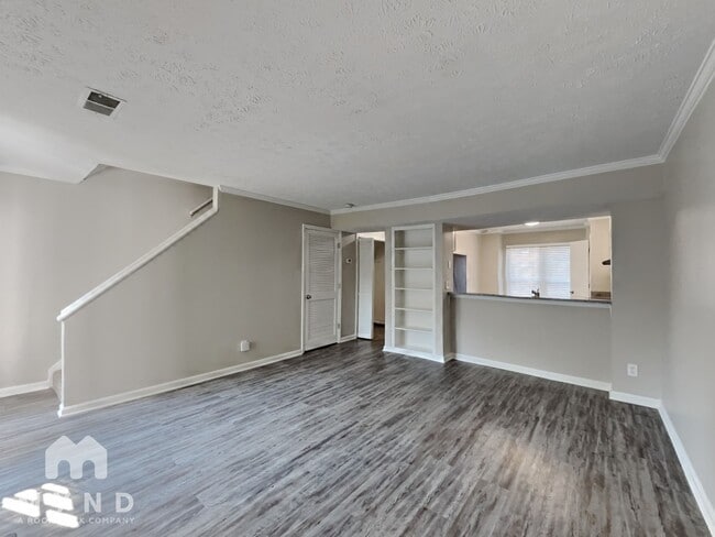 Photo - 461 Claircrest Dr