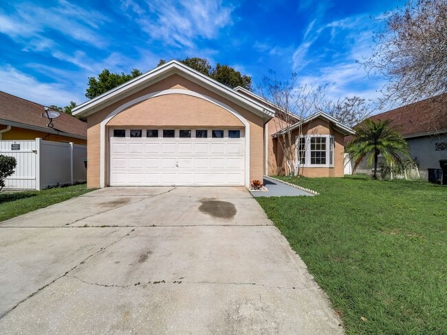 Beautiful 3-bedroom 2-bathroom house in th... - Beautiful 3-bedroom 2-bathroom house in th...