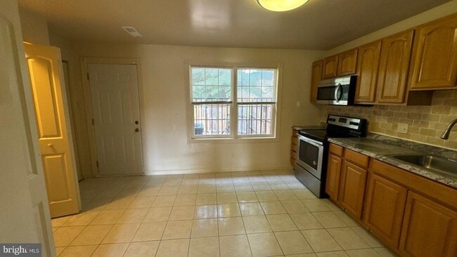 Photo - 1962 Arwell Ct