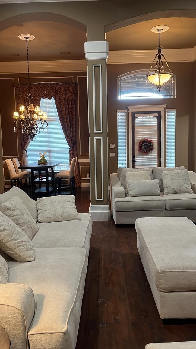 Photo - 4301 N Poplar Ave