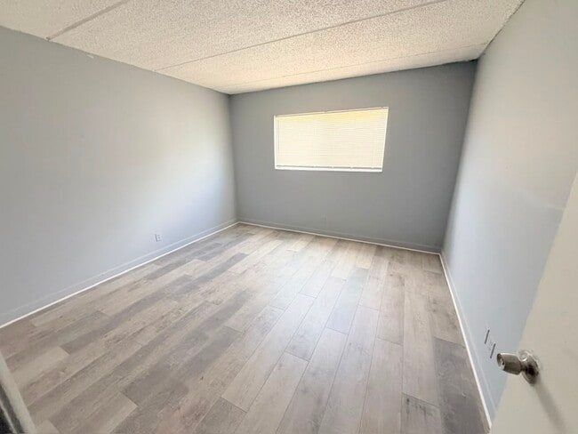 Photo - 1501 Crescent Cir