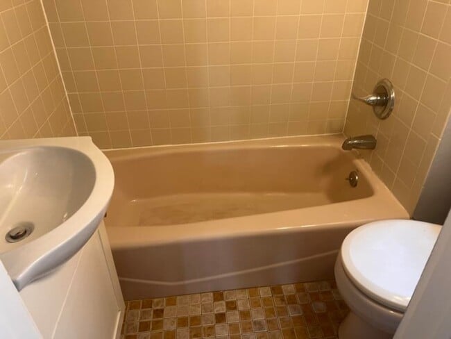 Photo - 668-670 Kennedy Boulevard Unit 8