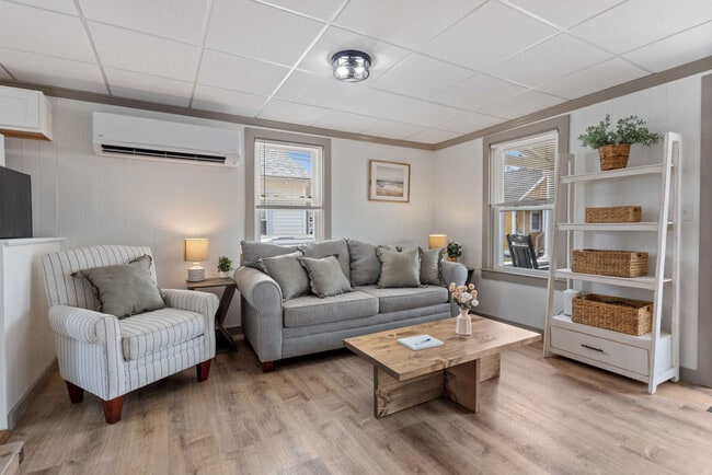 2 Island Path Unit SI ID1312405P