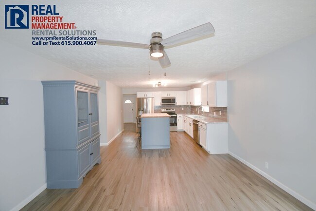 Photo - * PENDING* Adorable fenced in 3 bd 2 ba ho...