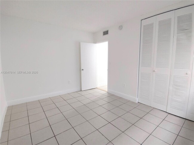 Photo - 1265 W 24th St Unit 108