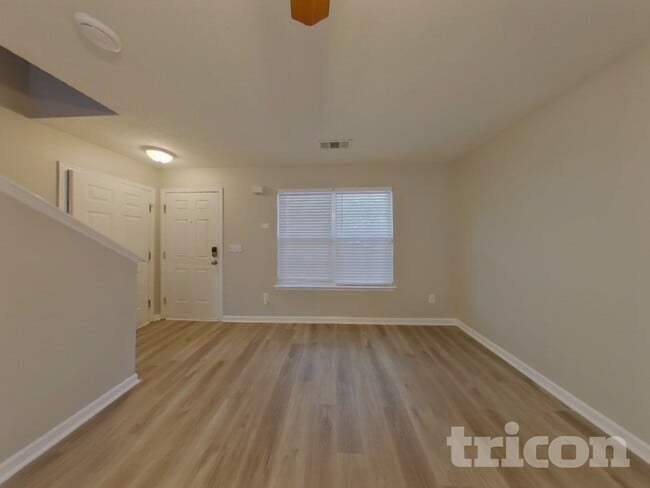Photo - 151 Prity Ct