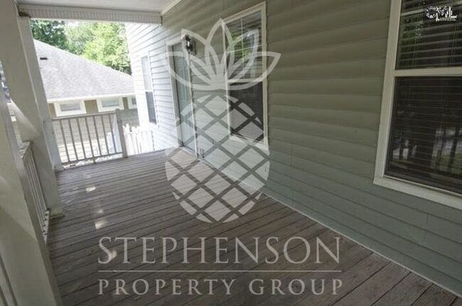 Photo - Student friendly rental