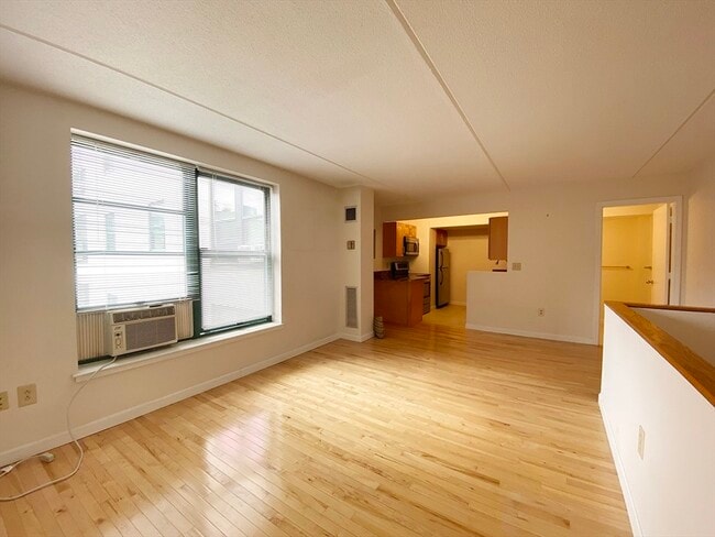 Photo - 108 Peterborough St Unit 3H