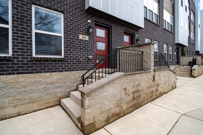 Photo - 24 S Patterson Blvd