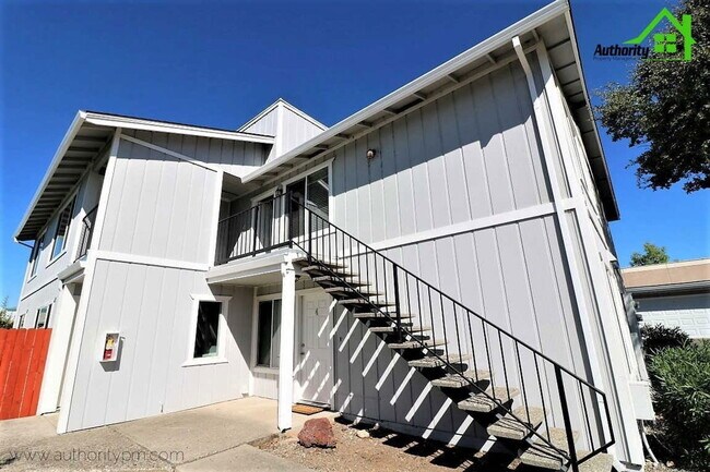 Photo - 900 Jamieson Ct Unit 1