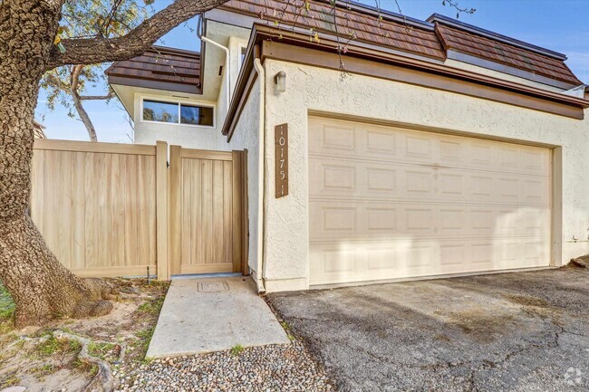 Building Photo - 10175 Larwin Ave Rental