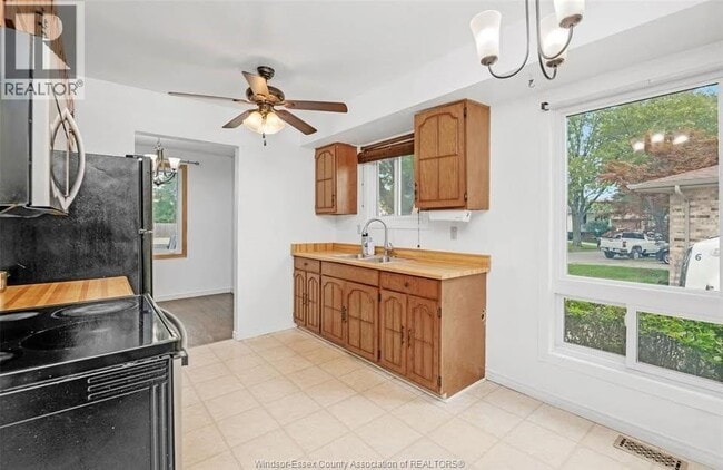 Photo - 9597 Avery Ln