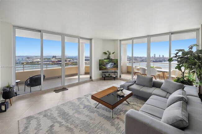 Photo - 808 Brickell Key Dr Condo Unit 2601