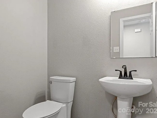 Building Photo - 6007 Shortleaf Pine Ct