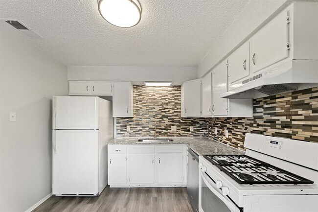 Photo - 3460 Willowrun Dr